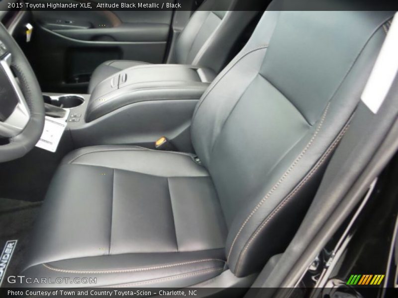 Attitude Black Metallic / Black 2015 Toyota Highlander XLE