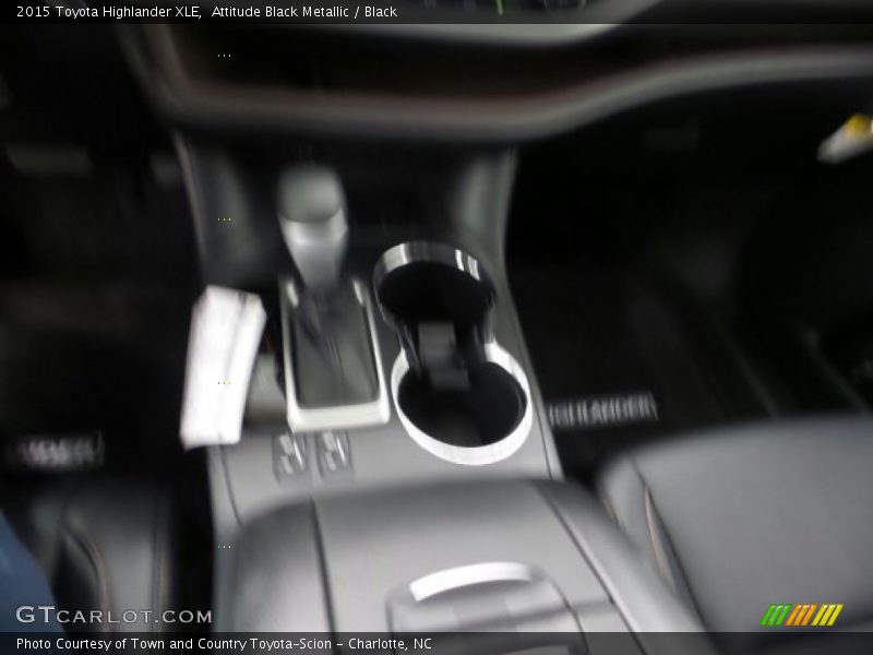 Attitude Black Metallic / Black 2015 Toyota Highlander XLE