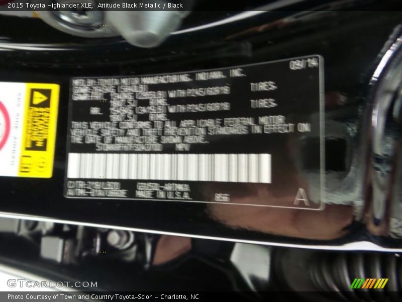 Attitude Black Metallic / Black 2015 Toyota Highlander XLE