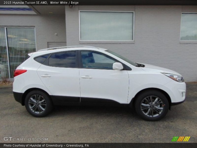 Winter White / Beige 2015 Hyundai Tucson SE AWD