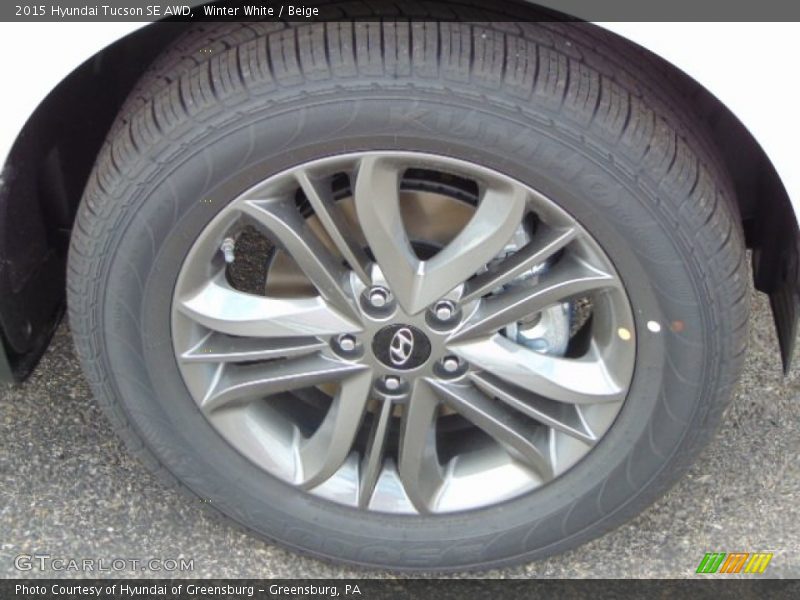 Winter White / Beige 2015 Hyundai Tucson SE AWD