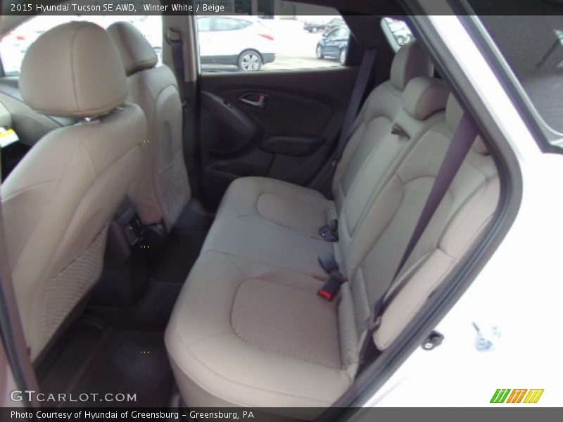 Winter White / Beige 2015 Hyundai Tucson SE AWD
