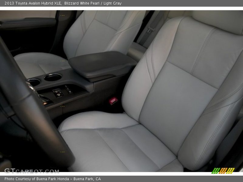 Blizzard White Pearl / Light Gray 2013 Toyota Avalon Hybrid XLE