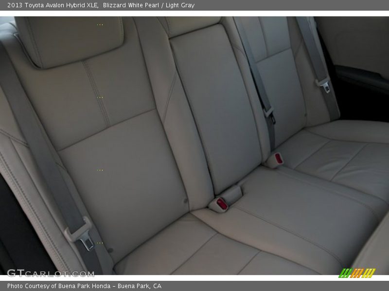 Blizzard White Pearl / Light Gray 2013 Toyota Avalon Hybrid XLE