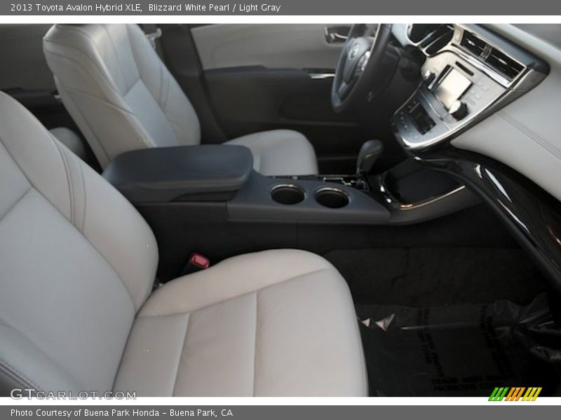 Blizzard White Pearl / Light Gray 2013 Toyota Avalon Hybrid XLE
