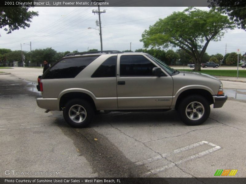 Light Pewter Metallic / Graphite 2001 Chevrolet Blazer LS