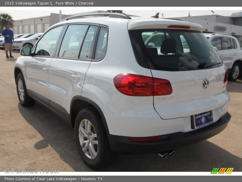 Pure White / Charcoal 2015 Volkswagen Tiguan S