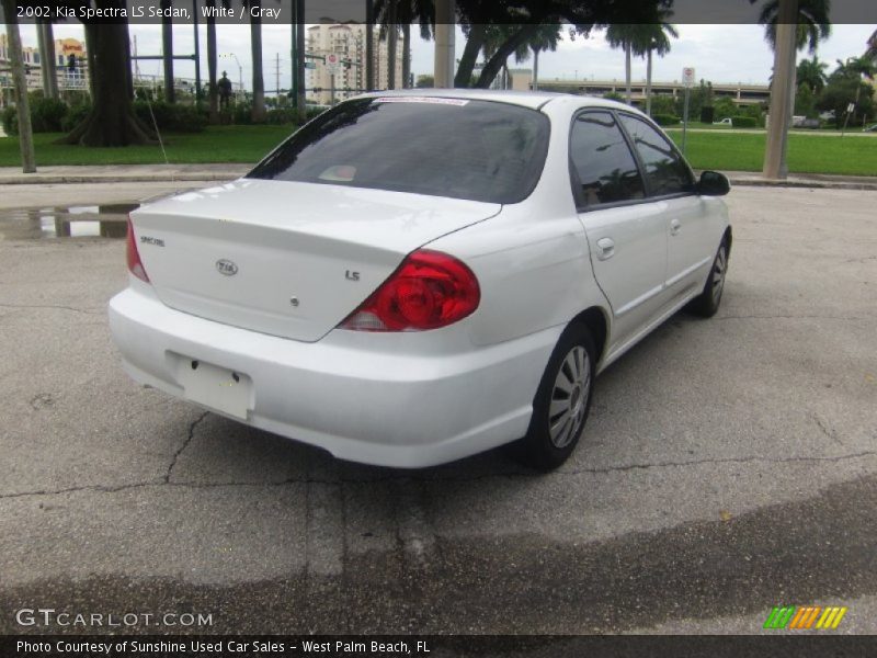 White / Gray 2002 Kia Spectra LS Sedan