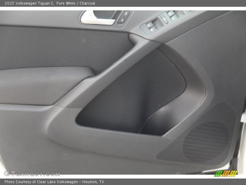 Pure White / Charcoal 2015 Volkswagen Tiguan S