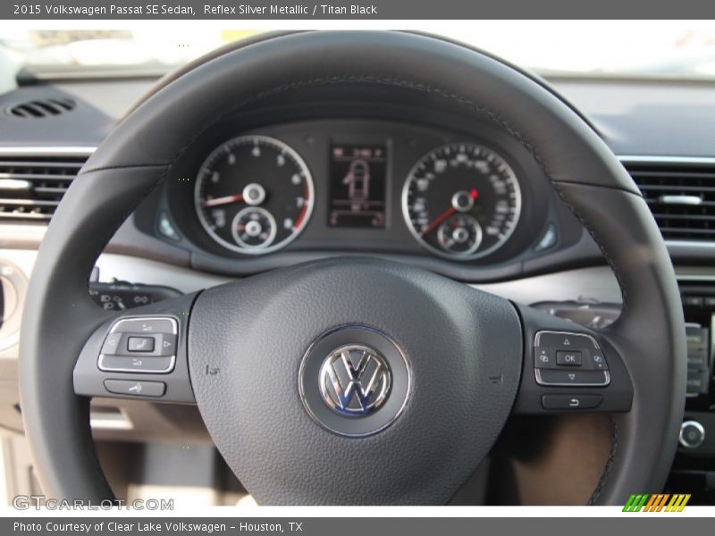 Reflex Silver Metallic / Titan Black 2015 Volkswagen Passat SE Sedan