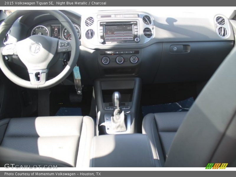 Night Blue Metallic / Charcoal 2015 Volkswagen Tiguan SE