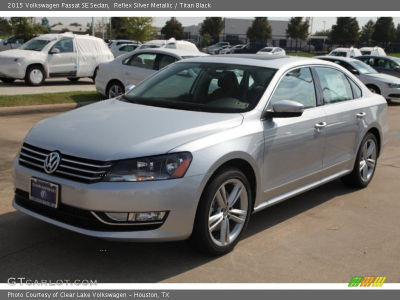 Reflex Silver Metallic / Titan Black 2015 Volkswagen Passat SE Sedan