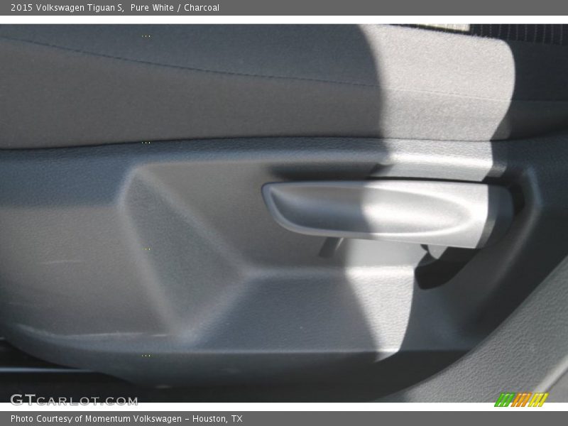 Pure White / Charcoal 2015 Volkswagen Tiguan S