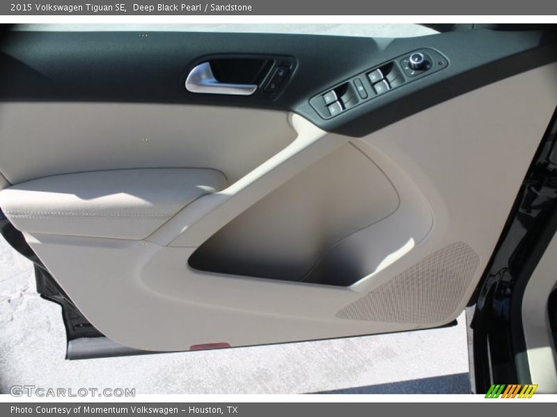Deep Black Pearl / Sandstone 2015 Volkswagen Tiguan SE