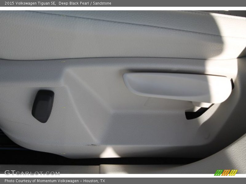Deep Black Pearl / Sandstone 2015 Volkswagen Tiguan SE