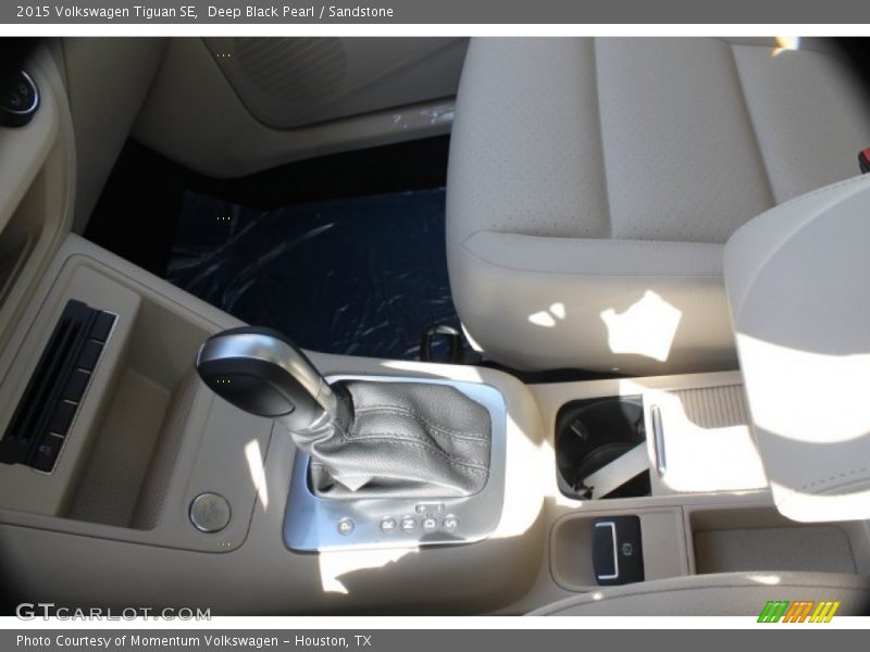 Deep Black Pearl / Sandstone 2015 Volkswagen Tiguan SE