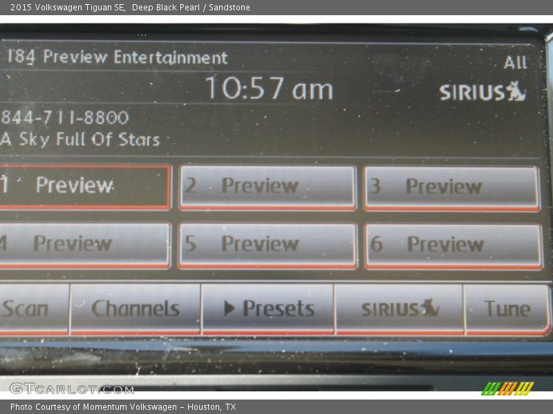 Deep Black Pearl / Sandstone 2015 Volkswagen Tiguan SE