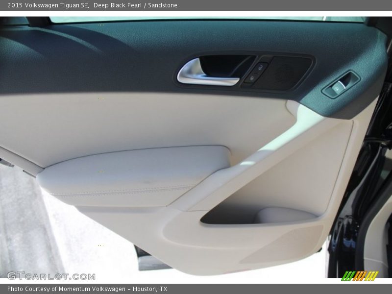 Deep Black Pearl / Sandstone 2015 Volkswagen Tiguan SE