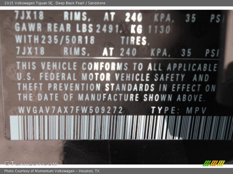 Deep Black Pearl / Sandstone 2015 Volkswagen Tiguan SE