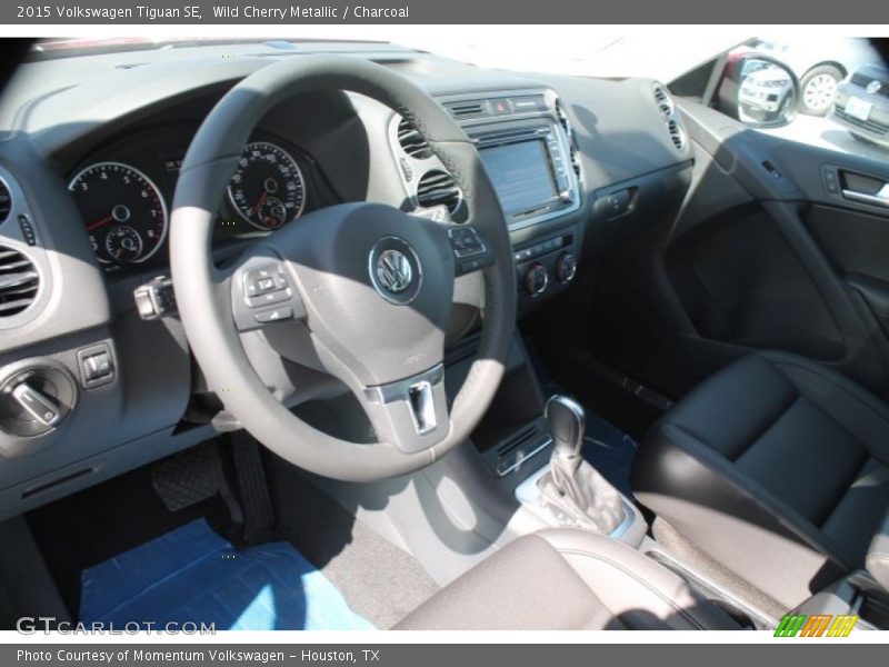 Wild Cherry Metallic / Charcoal 2015 Volkswagen Tiguan SE