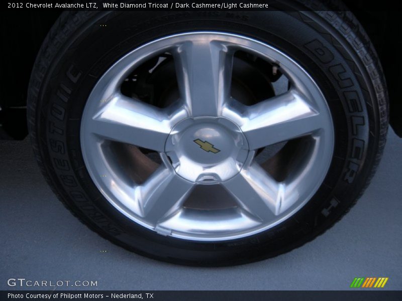 White Diamond Tricoat / Dark Cashmere/Light Cashmere 2012 Chevrolet Avalanche LTZ