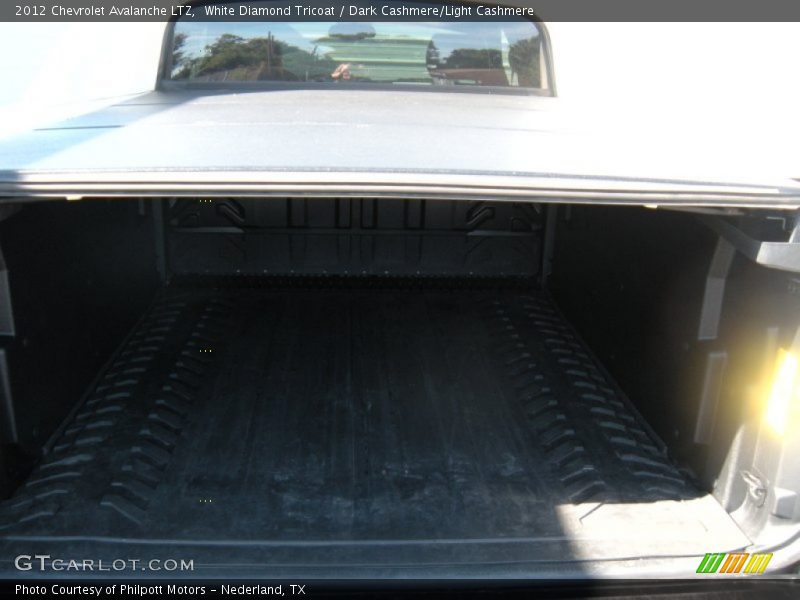 White Diamond Tricoat / Dark Cashmere/Light Cashmere 2012 Chevrolet Avalanche LTZ