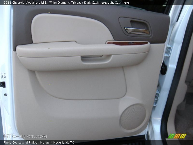 White Diamond Tricoat / Dark Cashmere/Light Cashmere 2012 Chevrolet Avalanche LTZ