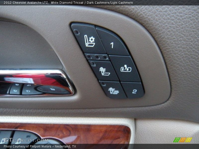 White Diamond Tricoat / Dark Cashmere/Light Cashmere 2012 Chevrolet Avalanche LTZ