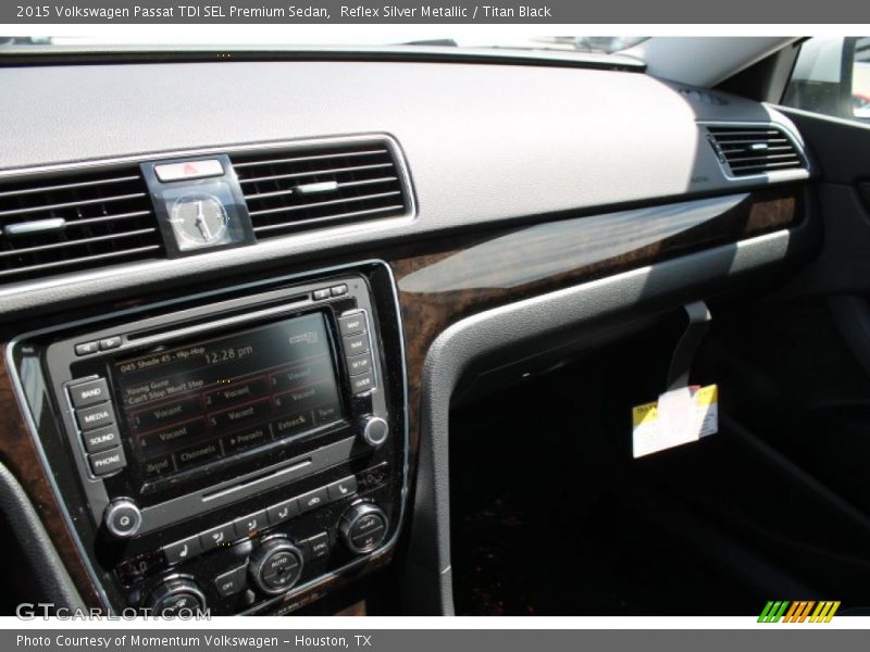 Reflex Silver Metallic / Titan Black 2015 Volkswagen Passat TDI SEL Premium Sedan