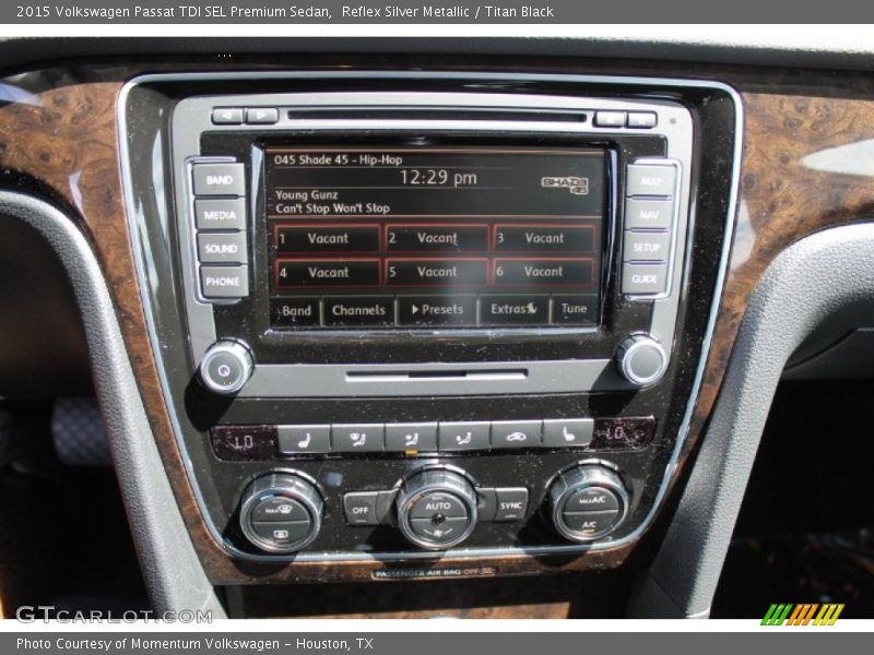 Reflex Silver Metallic / Titan Black 2015 Volkswagen Passat TDI SEL Premium Sedan