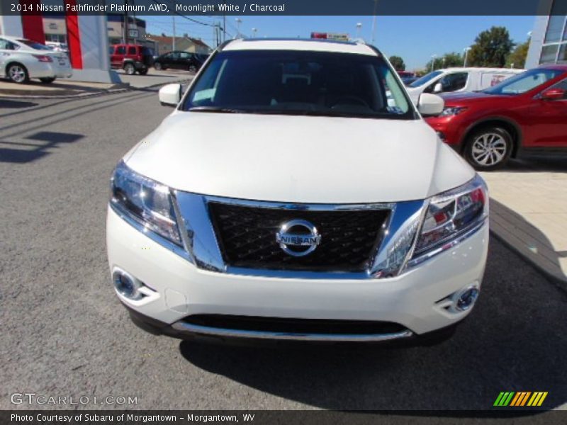 Moonlight White / Charcoal 2014 Nissan Pathfinder Platinum AWD