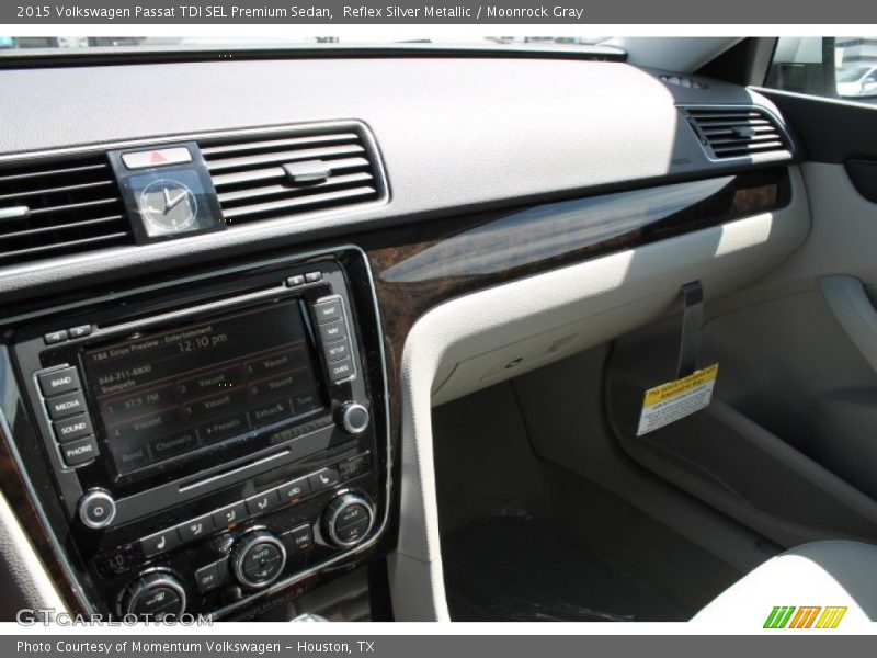 Reflex Silver Metallic / Moonrock Gray 2015 Volkswagen Passat TDI SEL Premium Sedan