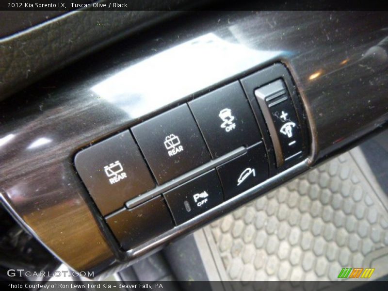 Tuscan Olive / Black 2012 Kia Sorento LX