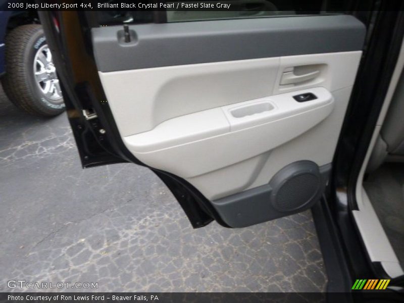 Brilliant Black Crystal Pearl / Pastel Slate Gray 2008 Jeep Liberty Sport 4x4