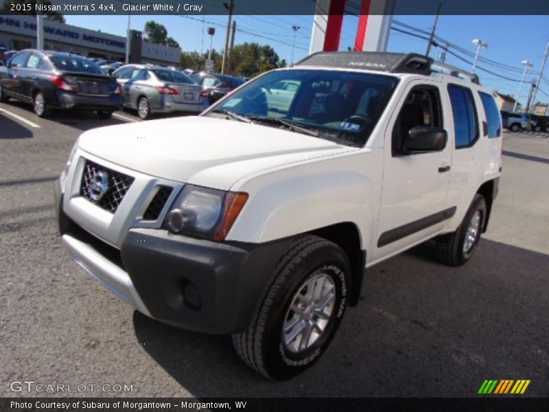 Glacier White / Gray 2015 Nissan Xterra S 4x4