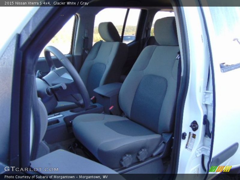 Glacier White / Gray 2015 Nissan Xterra S 4x4