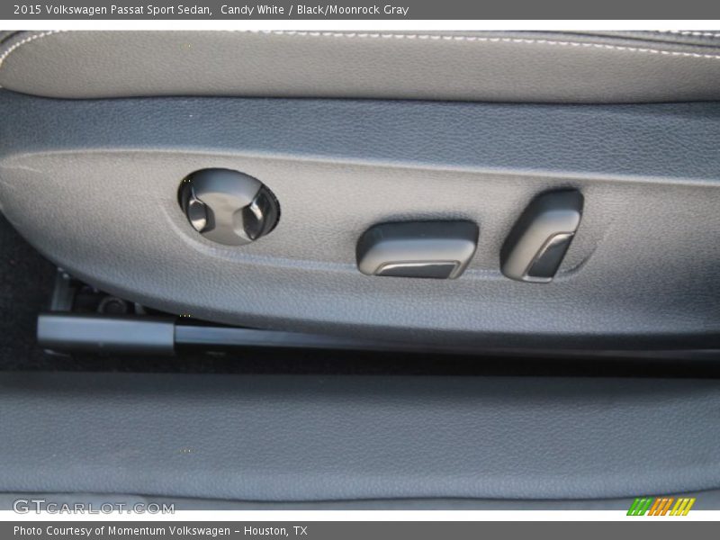 Controls of 2015 Passat Sport Sedan