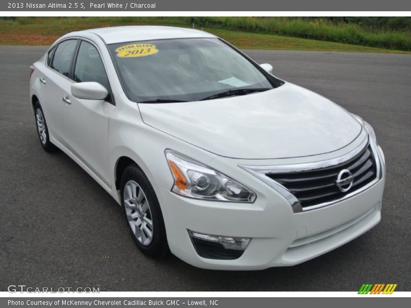 Pearl White / Charcoal 2013 Nissan Altima 2.5 S