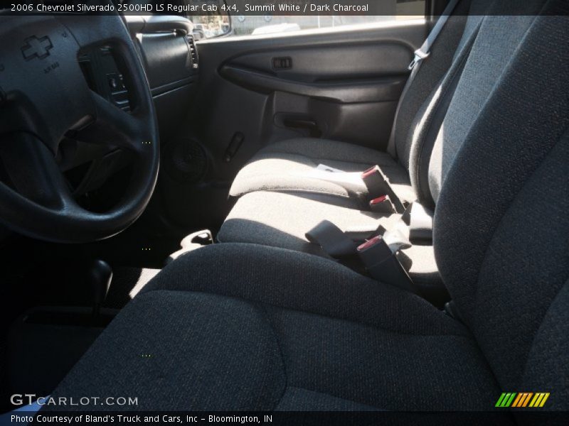 Summit White / Dark Charcoal 2006 Chevrolet Silverado 2500HD LS Regular Cab 4x4