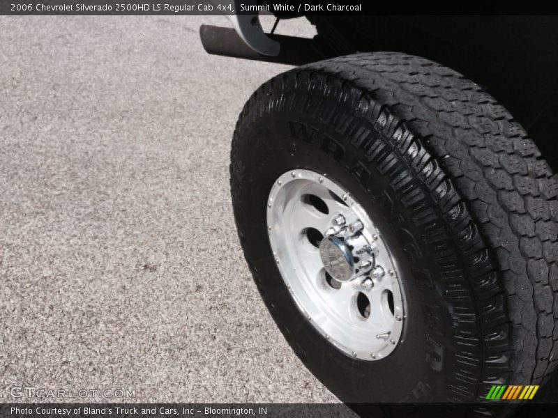 Summit White / Dark Charcoal 2006 Chevrolet Silverado 2500HD LS Regular Cab 4x4