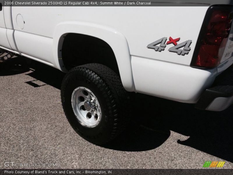 Summit White / Dark Charcoal 2006 Chevrolet Silverado 2500HD LS Regular Cab 4x4