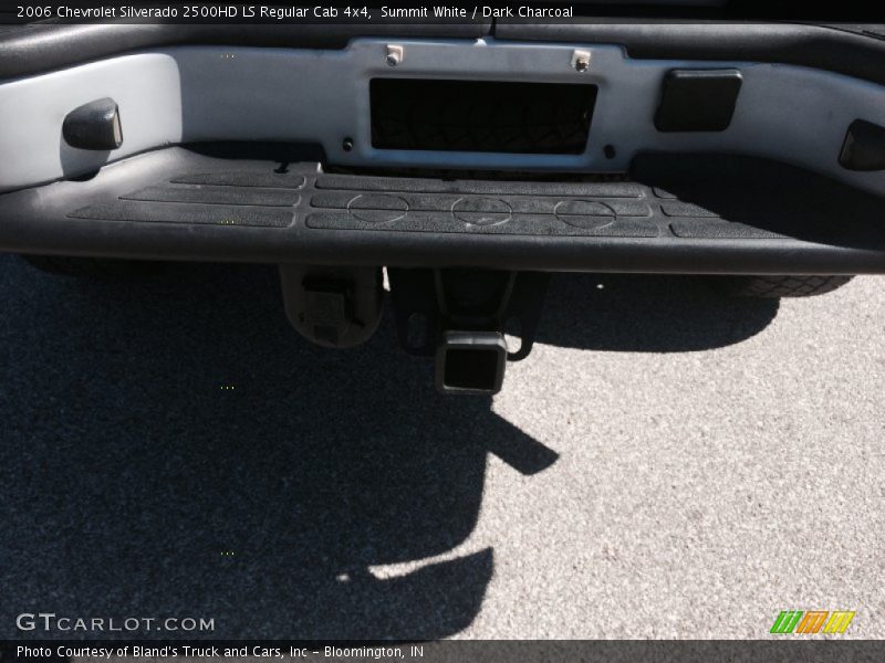 Summit White / Dark Charcoal 2006 Chevrolet Silverado 2500HD LS Regular Cab 4x4