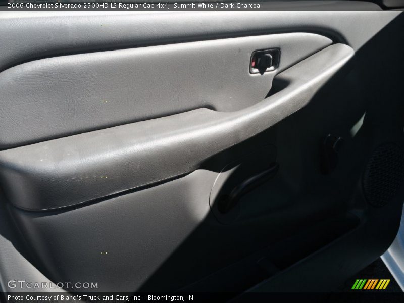 Summit White / Dark Charcoal 2006 Chevrolet Silverado 2500HD LS Regular Cab 4x4