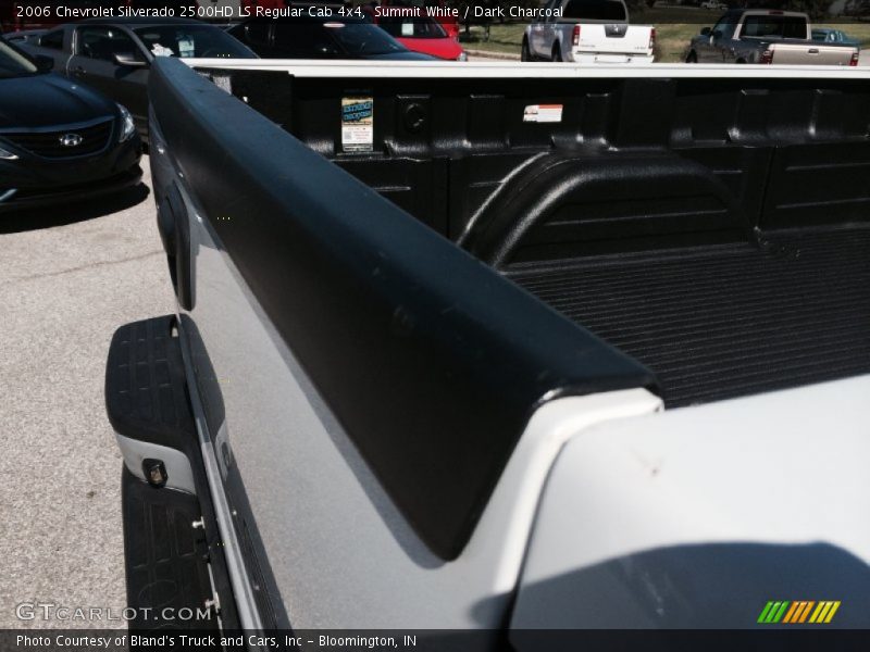 Summit White / Dark Charcoal 2006 Chevrolet Silverado 2500HD LS Regular Cab 4x4