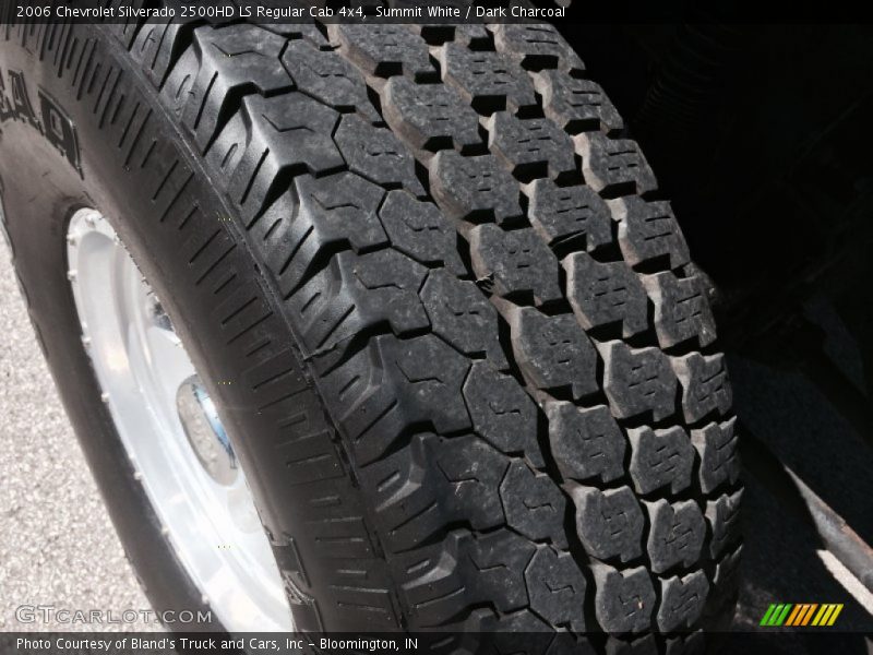 Summit White / Dark Charcoal 2006 Chevrolet Silverado 2500HD LS Regular Cab 4x4