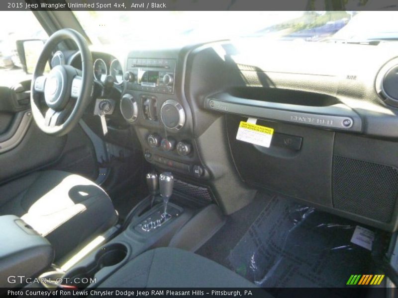 Anvil / Black 2015 Jeep Wrangler Unlimited Sport 4x4