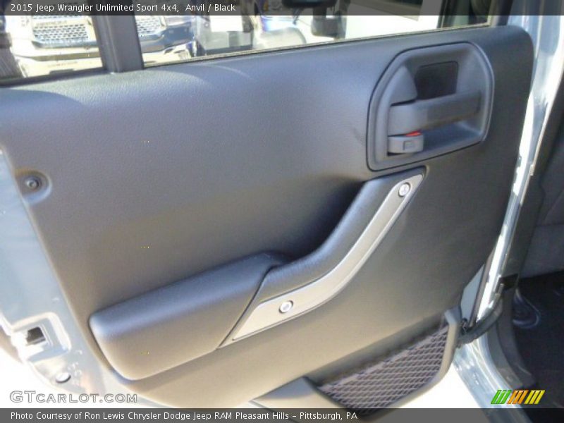 Anvil / Black 2015 Jeep Wrangler Unlimited Sport 4x4