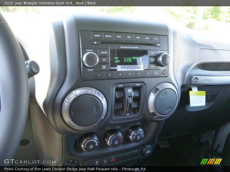 Anvil / Black 2015 Jeep Wrangler Unlimited Sport 4x4