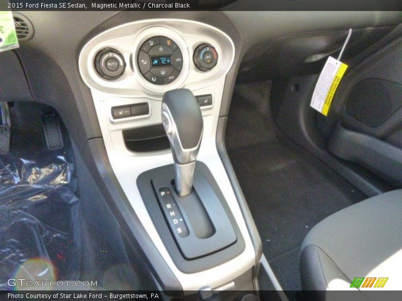 Magnetic Metallic / Charcoal Black 2015 Ford Fiesta SE Sedan
