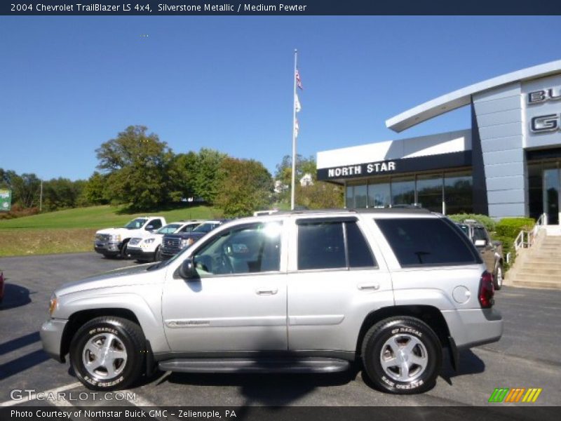 Silverstone Metallic / Medium Pewter 2004 Chevrolet TrailBlazer LS 4x4